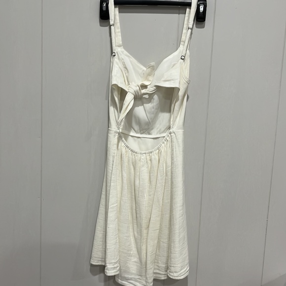 Hollister dress - Picture 2 of 5